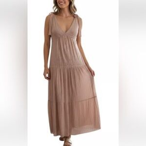 NEW Taylor Elegant Metallic Blush Rose Tiered V Neck Maxi Dress Size 16